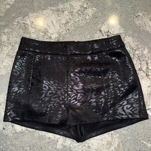 Medium Cheetah Black Hotpants